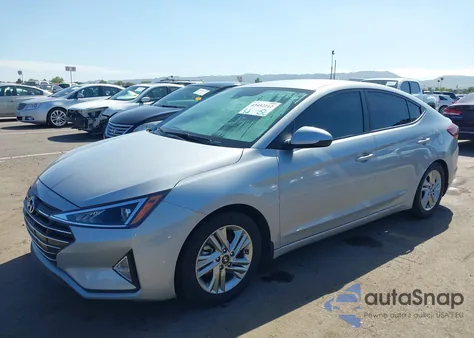2020 Hyundai Elantra Sel z USA, uszkodzony, nr VIN KMHD84LF8LU105959